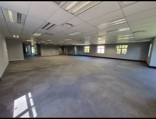 475M² OFFICE TO LET IN SANDTON CENTRAL